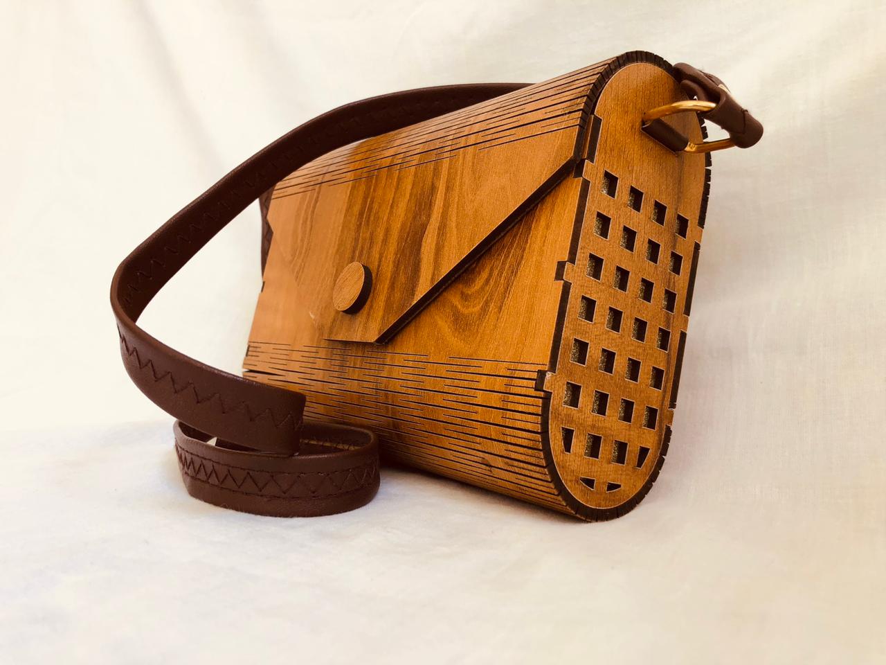 Gozya Epic Design Wooden Handcraft Bags with Elegant Design