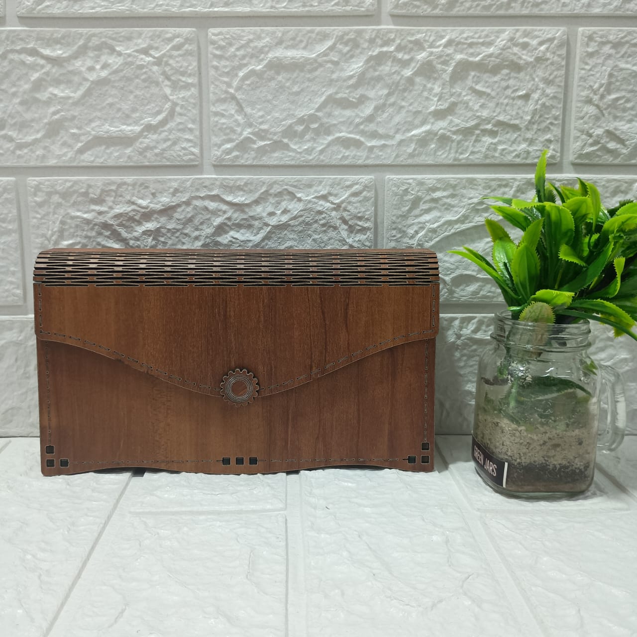 Gozya Epic Design Wooden Handcraft Bags with Elegant Design