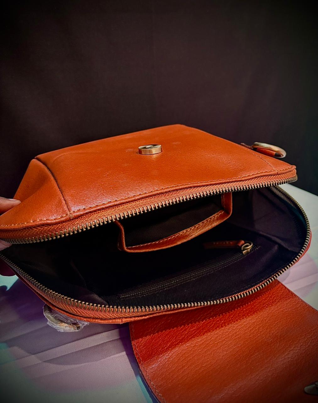 Amber Curve Sling Bag