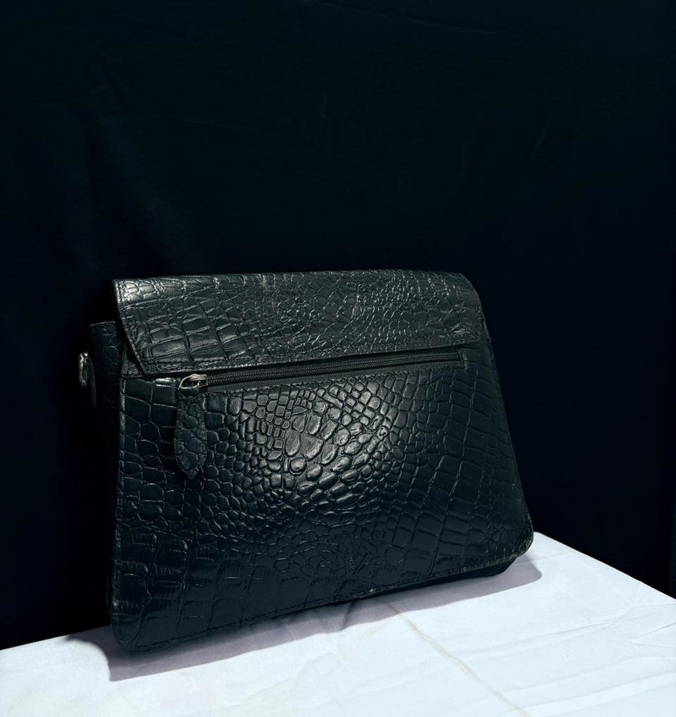 Noir Croc Statement Sling