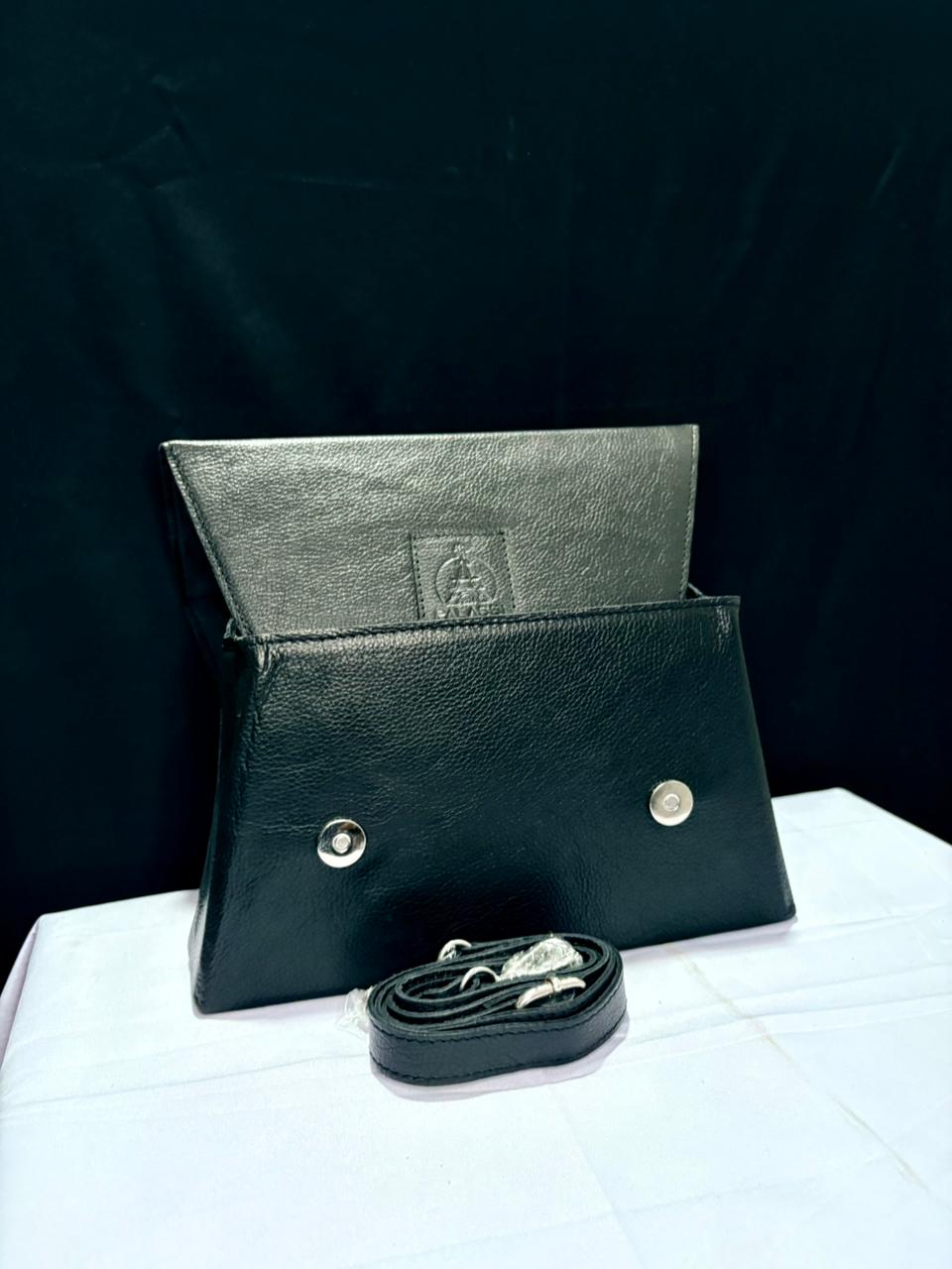 Noir Fold Clutch Sling