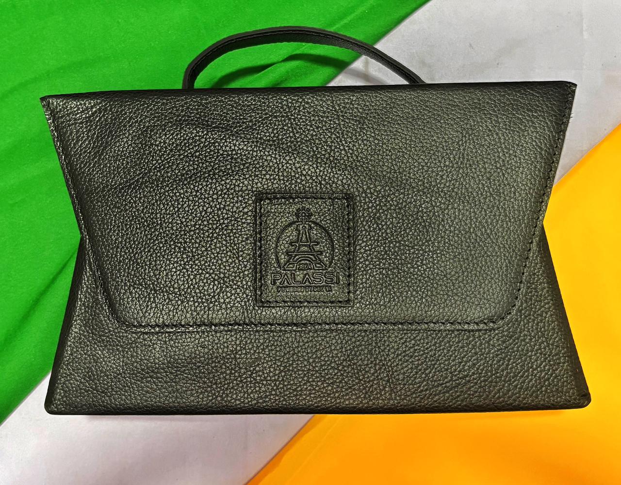 Noir Fold Clutch Sling