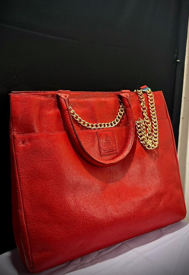 Rouge Chain Luxe Tote