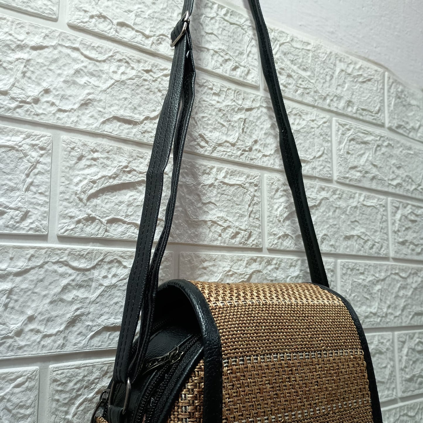 Handicraft Bags with Elgant Deisgn