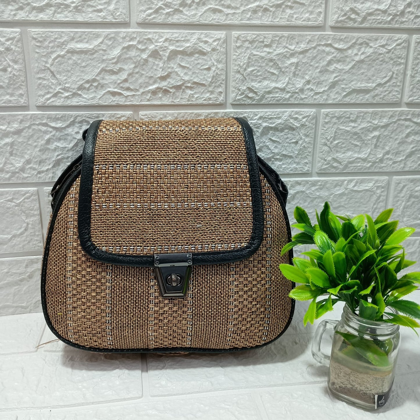 Handicraft Bags with Elgant Deisgn