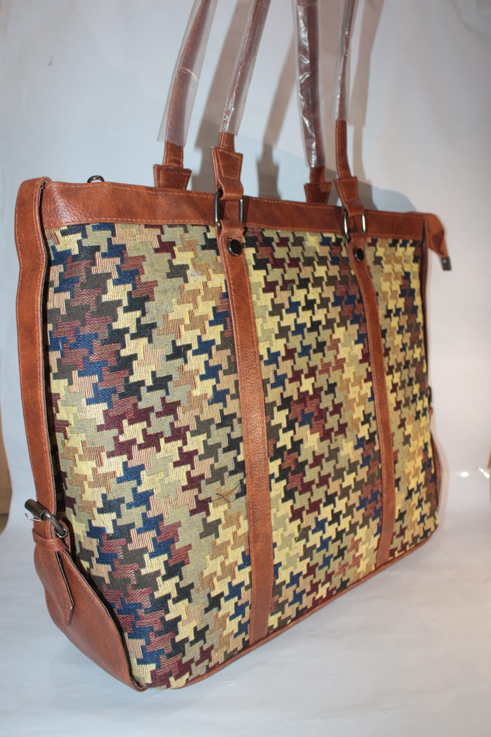 Handcraft Tote Bag with Elegant Design