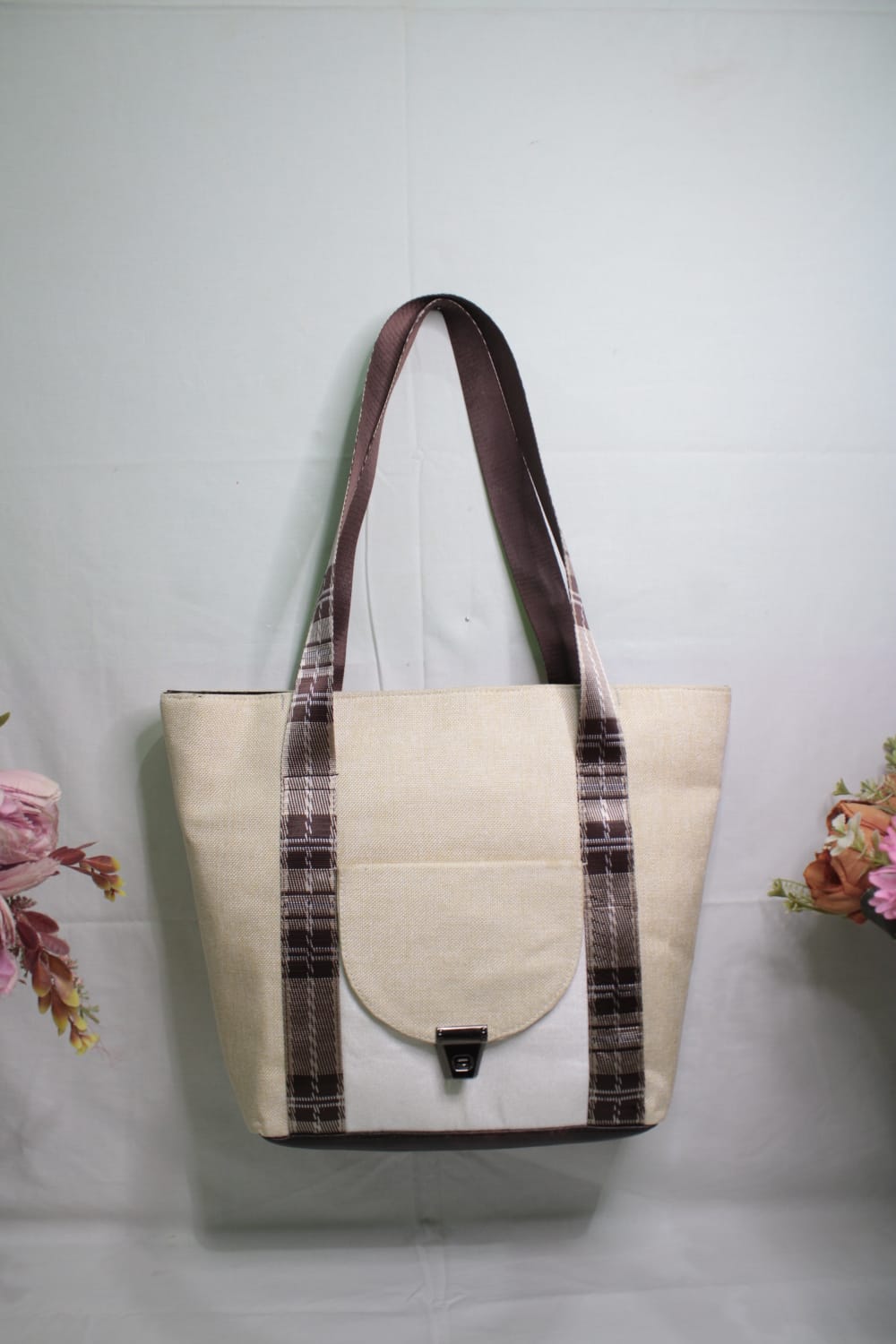 Handcraft Tote Bag with Elegant Design