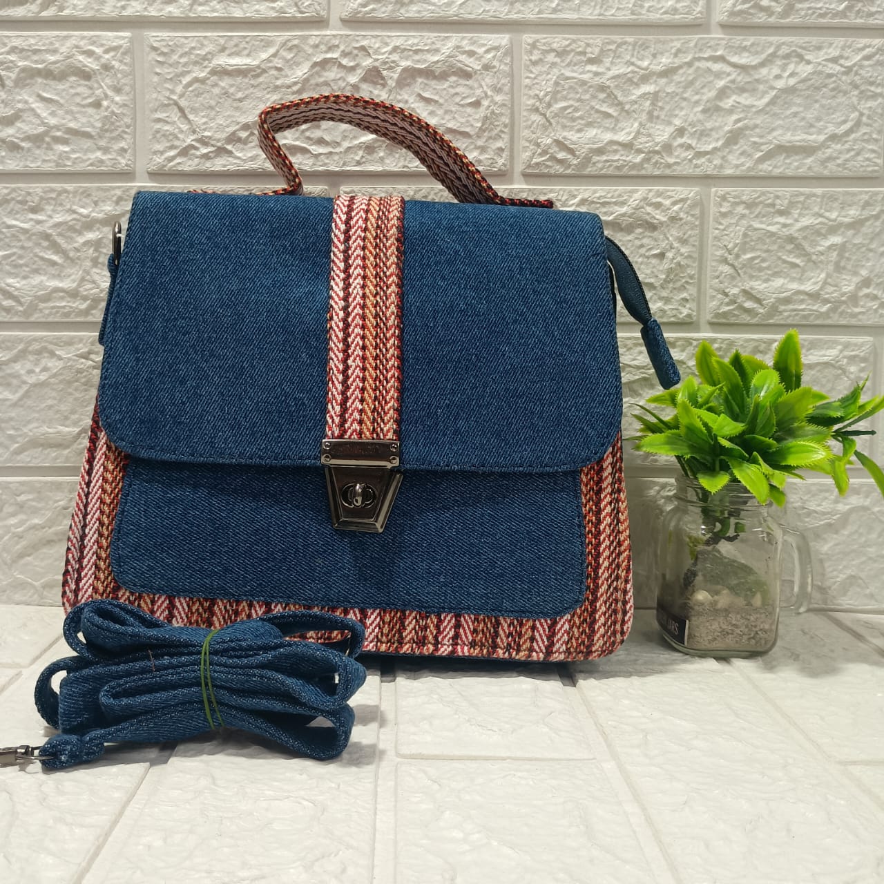 Handicraft Bags with Elgant Deisgn