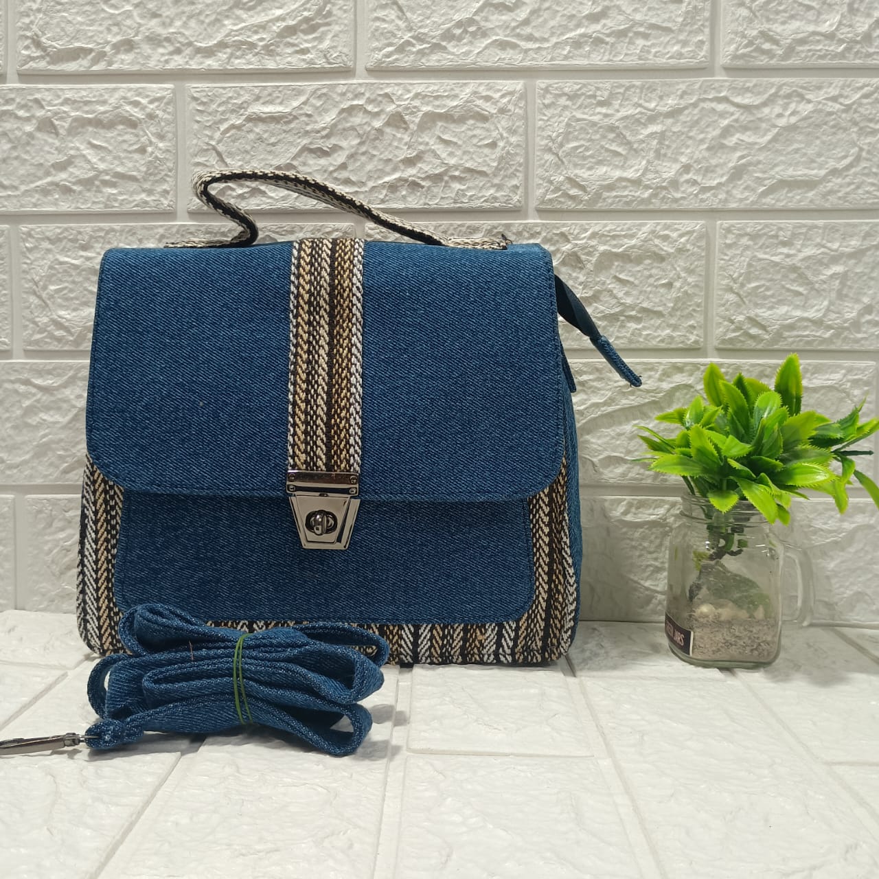 Handicraft Bags with Elgant Deisgn