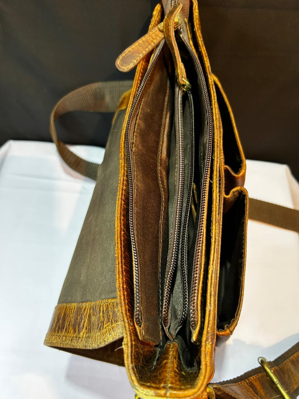 Vintage Leather Crossbody Messenger Bag
